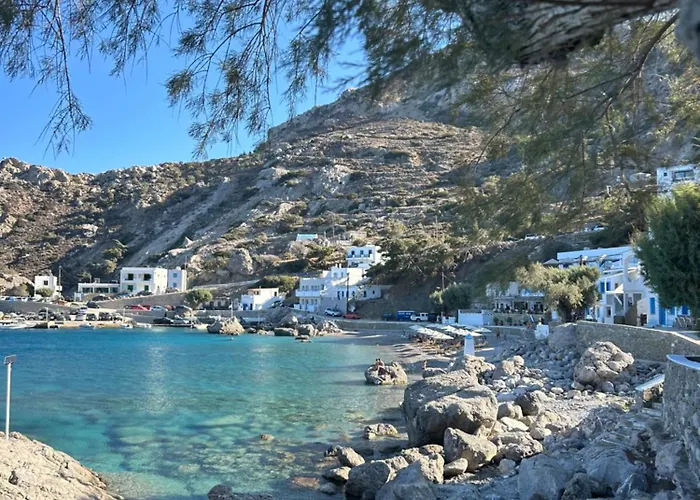 Antiperatos Beach Villa